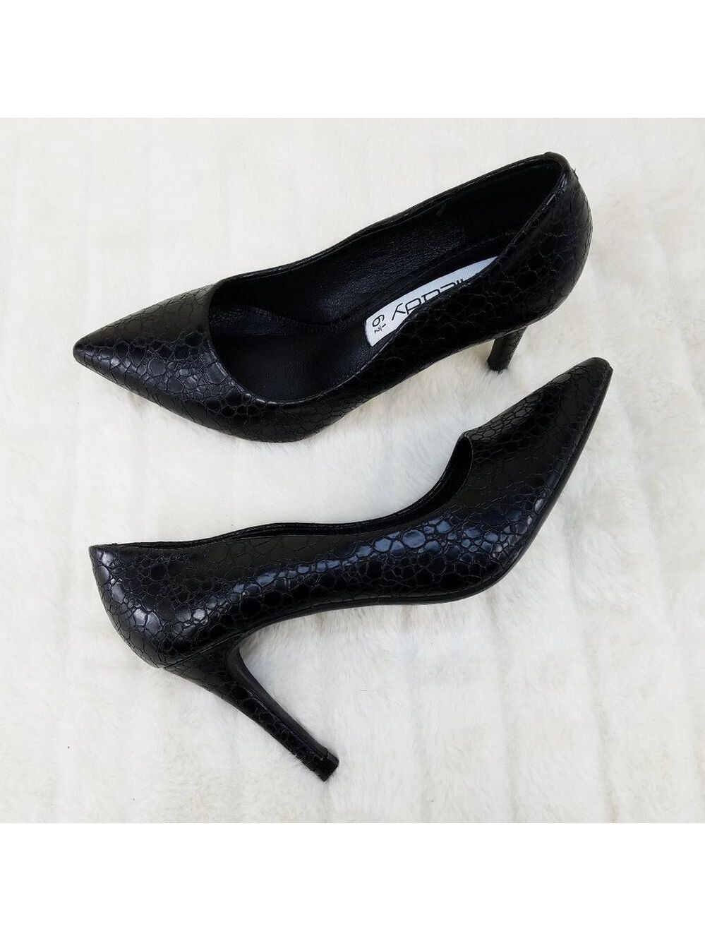 Black 3.5" Heel Pointy Toe Pump Shoes